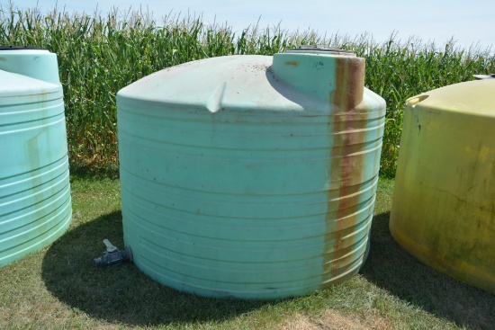 1500 gallon poly tank