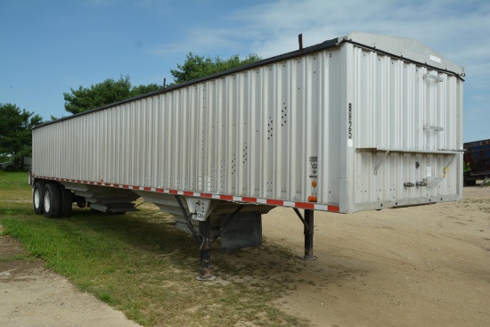1983 Wilson AGA-700 42? aluminum hopper bottom grain trailer
