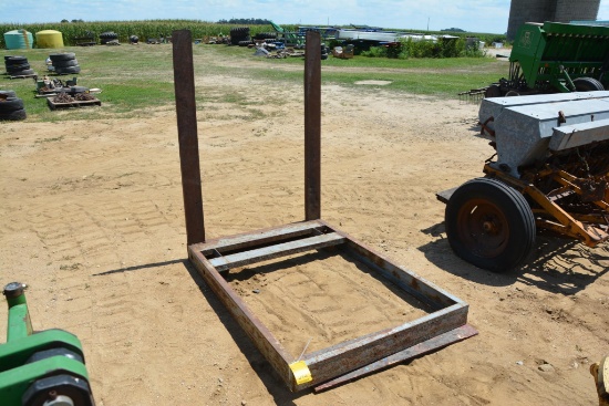 Pallet forks off Ford 4000