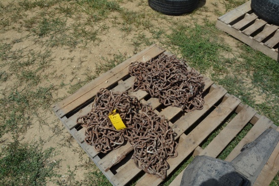 Set of tractor tire chains