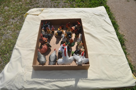 Various bird figurines