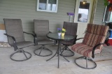 Round patio table with 4 chair, nice