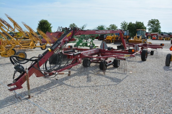 Miller Pro 1150 & Miller Pro 2250 tandem hitch hay tedder