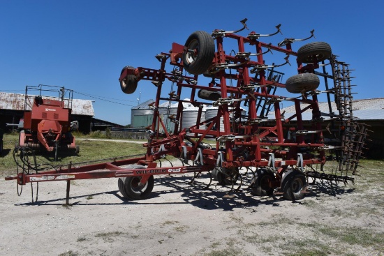 Wil-Rich "Quad 5" 30' field cultivator