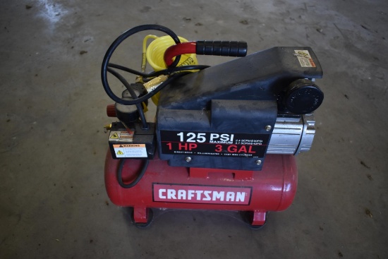 Craftsman 125 psi 3 gal. portable air compressor