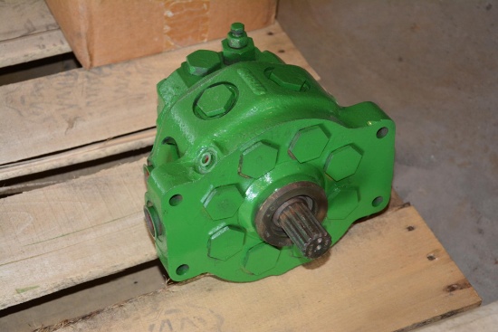 John Deere hydraulic pump