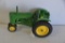 ERTL 1/16 John Deere G toy tractor