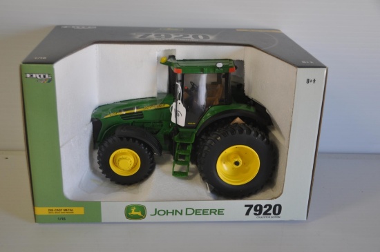 Ertl Britains 1/16 Scale John Deere 7920 Collector Edition Toy Tractor