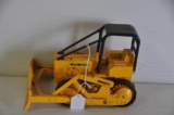 ERTL 1/16 John Deere Dozer