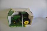 Ertl 1/16 Scale John Deere 7800 Row Crop Tractor, Duals, Collectors Edition