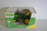 Scale Models 1/16th Scale John Deere 2520 Diesel Tractor, 1994 FPS