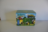 Ertl 1/16 Scale John Deere 4520 Tractor, 2001 Toy Farmer, National Farm Toy Show