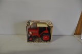 Ertl 1/16th Scale IH 886 Tractor with Safety Frame