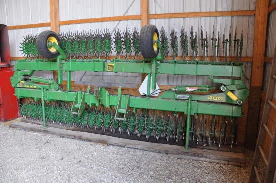 JD 400 30' rotary hoe