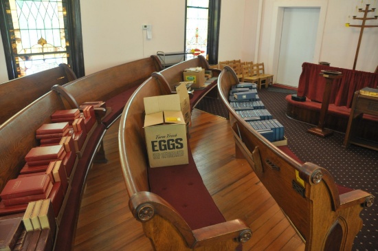 18' Curved Oak Church Pew