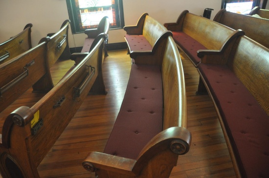 14' Curved Oak Church Pew