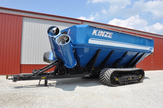 2012 Kinze 1300 grain cart