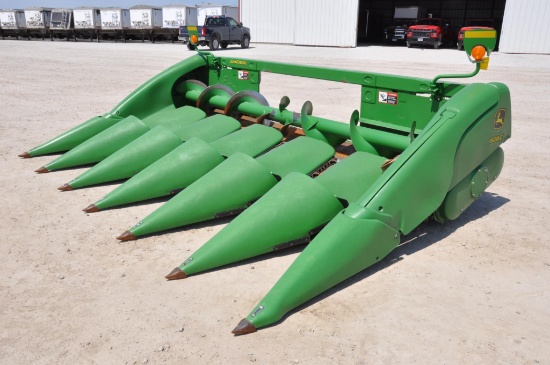 2013 John Deere 606C 6 row 30" corn head
