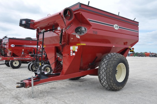 J&M 750 grain cart