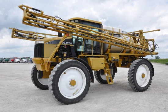 2003 Rogator 1064 self propelled sprayer