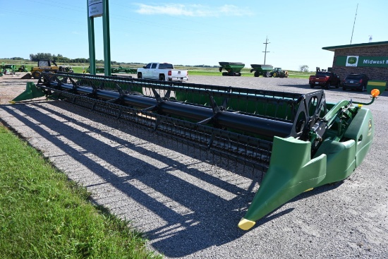 2009 John Deere 635F 35' HydraFlex grain platform