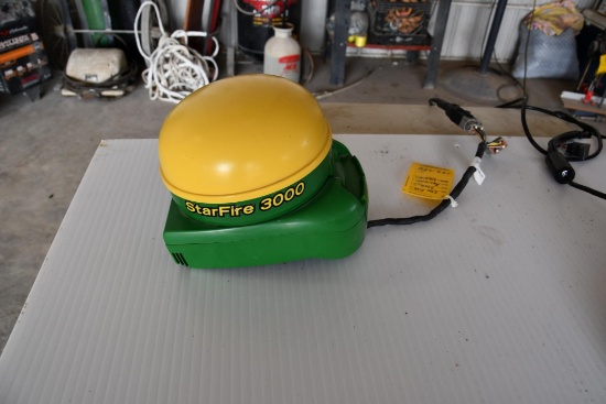 John Deere StarFire 3000 receiver