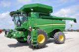 2013 John Deere S690 4wd combine