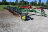 2009 JD 3710 10-bottom plow