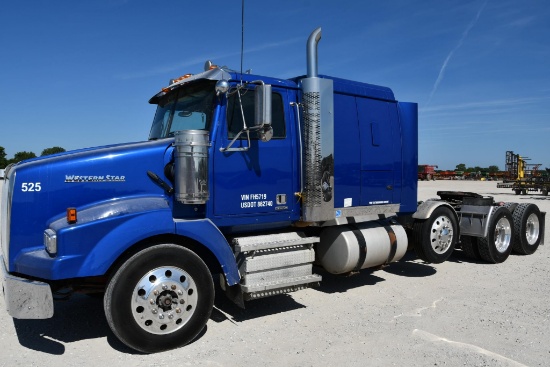 2013 Western Star 4900SB semi