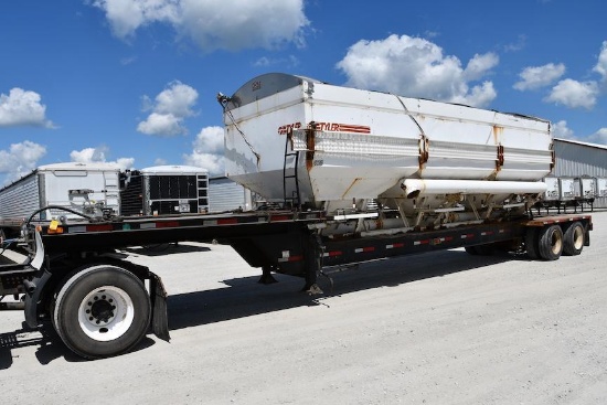 1986 Lancaster fertilizer tender trailer