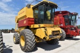 New Holland TR86 4wd combine