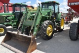 John Deere 7510 MFWD tractor
