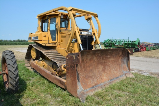 Cat D6H dozer