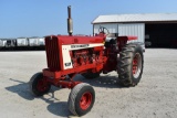 International 806 Farmall 2wd tractor