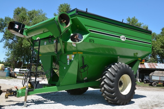 J&M 875 grain cart