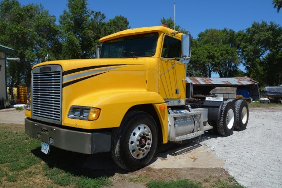 1995 Freightliner 120 daycab semi