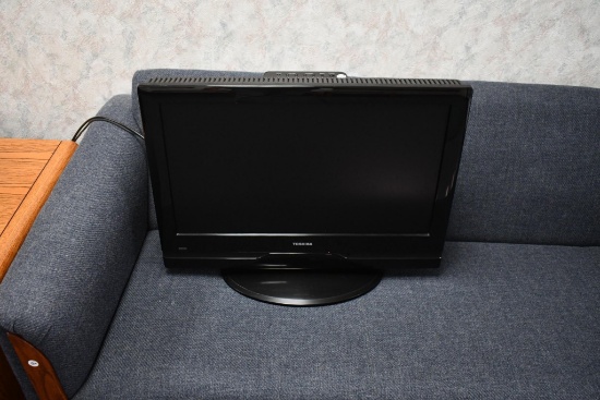 Toshiba 26" flat screen TV w/ remote