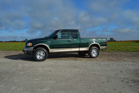 2001 Ford F150 Lariat pickup truck