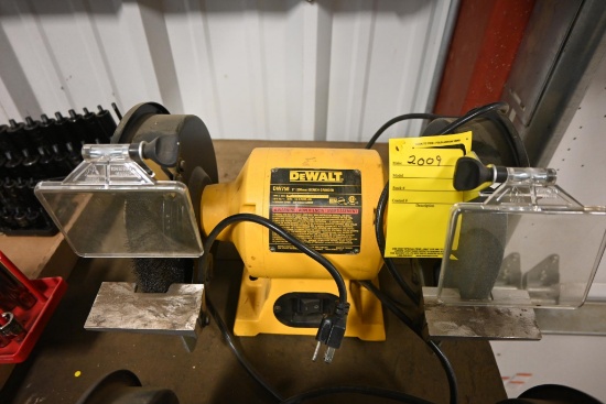 DeWalt 8" bench grinder