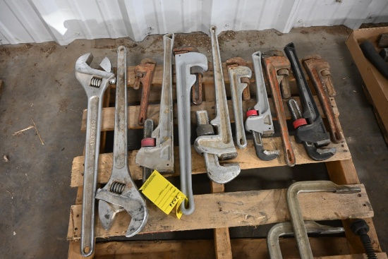 Pipe wrenches & crescent wrenches