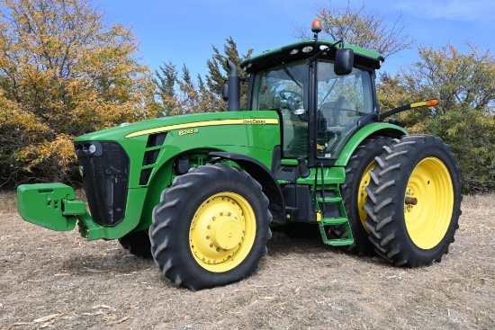 2010 John Deere 8245R MFWD tractor