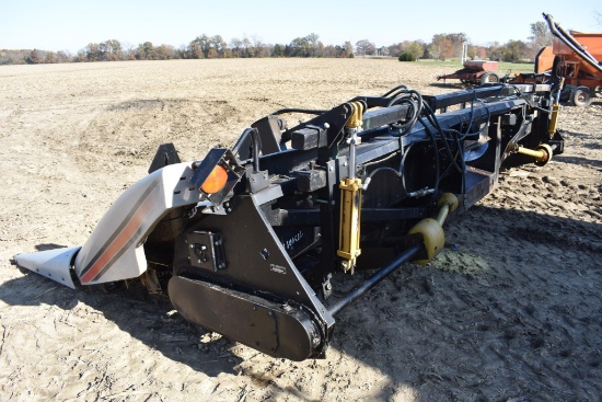 Gleaner 8 row 30" corn head