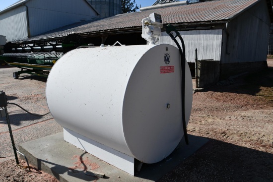 1,000 gal. fuel tank