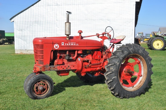 1952 Farmall Super M tractor