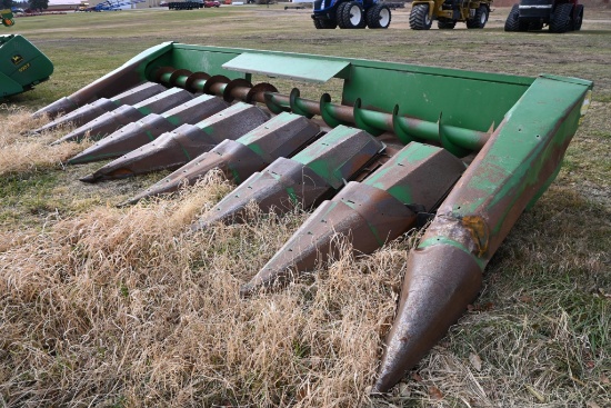 John Deere 8438 row 30" corn head