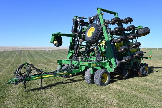 2006 John Deere 1990CCS 30' air seeder