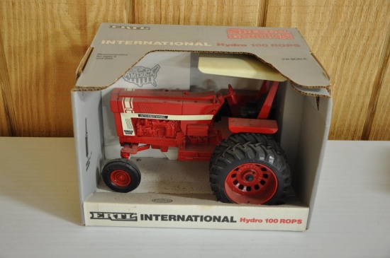 ertl international hydro 100 diecast metal 1/16 scale