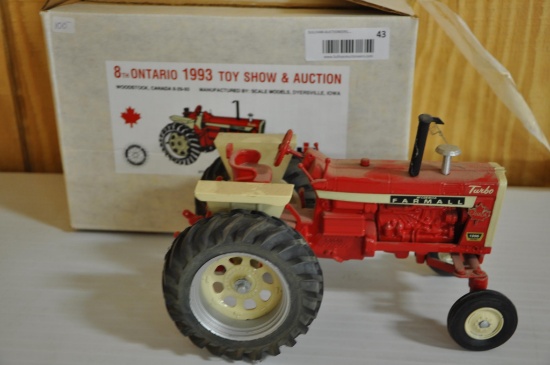 8th Ontario 1993 toy show die-cast farmall 1206 tractor 1/16 scale