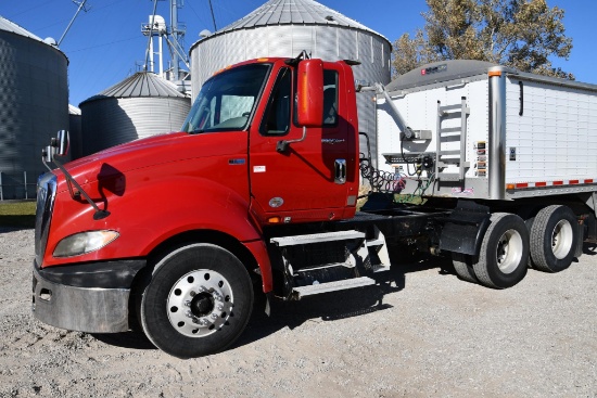 2013 International ProStar+ semi