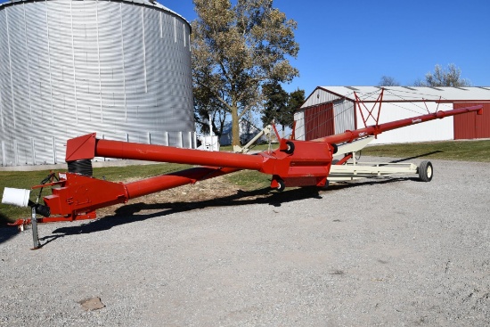 2015 Farm King 1385 13"x85' swing away auger
